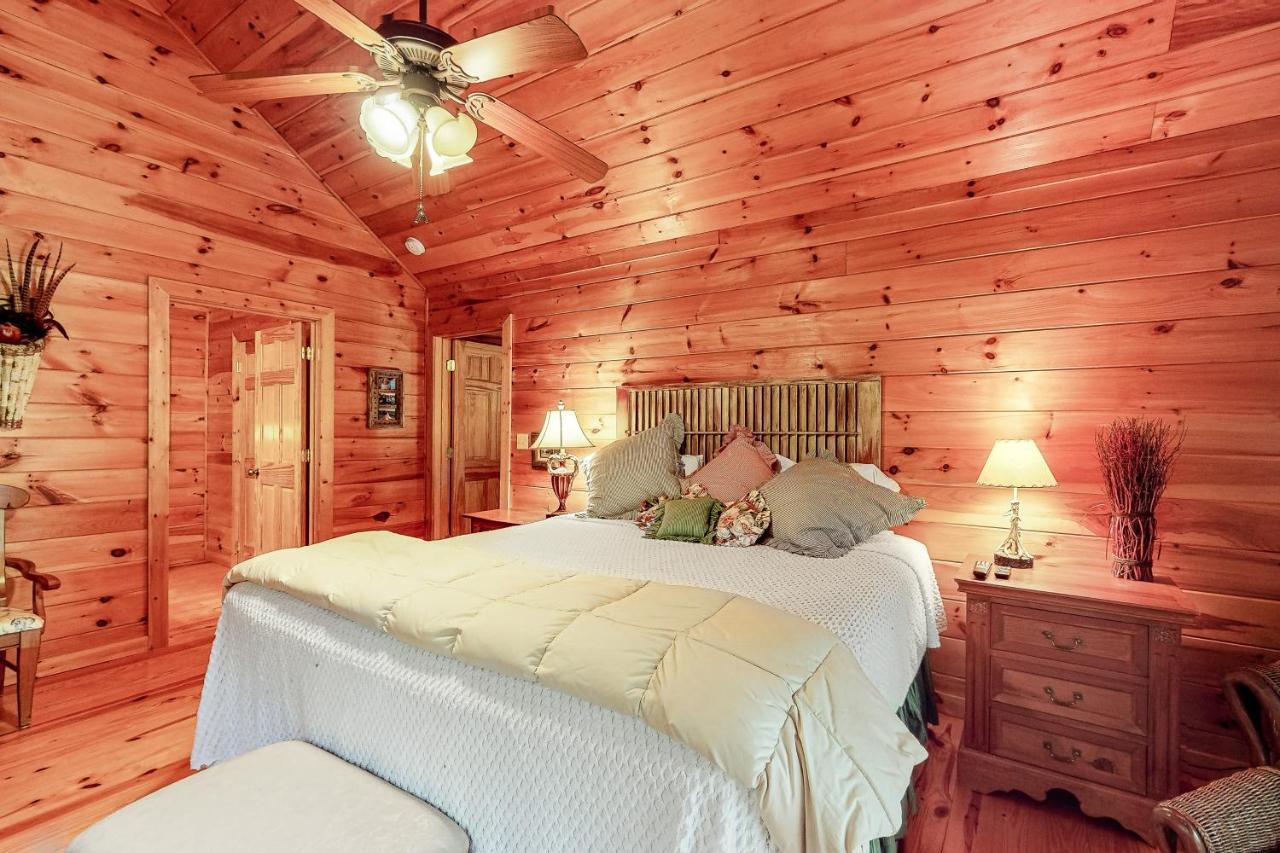 Thompson Lodge ブルーリッジ山脈 エクステリア 写真